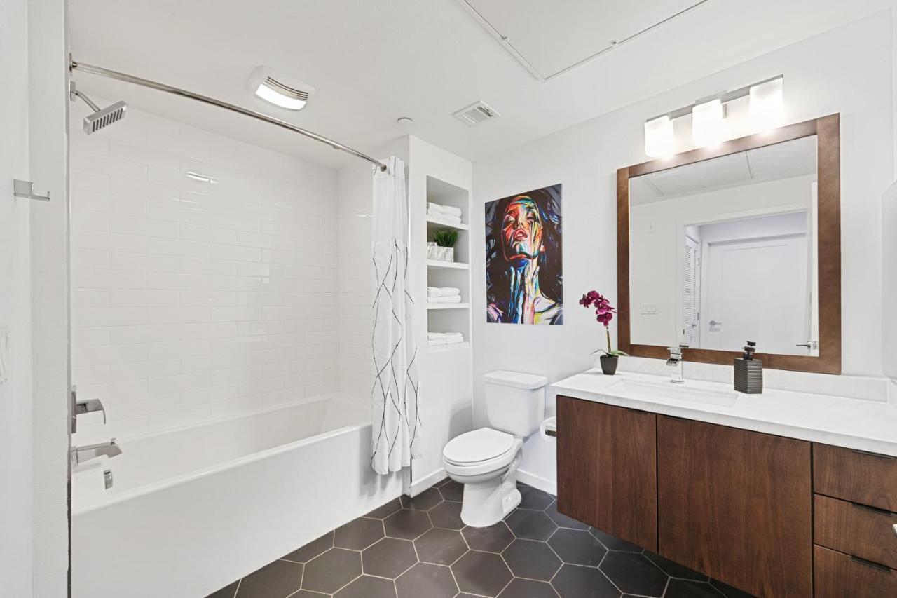 לוס אנג'לס Fairfax District Chic City Oasis 2 Bedroom Apt With Den 136 מראה חיצוני תמונה