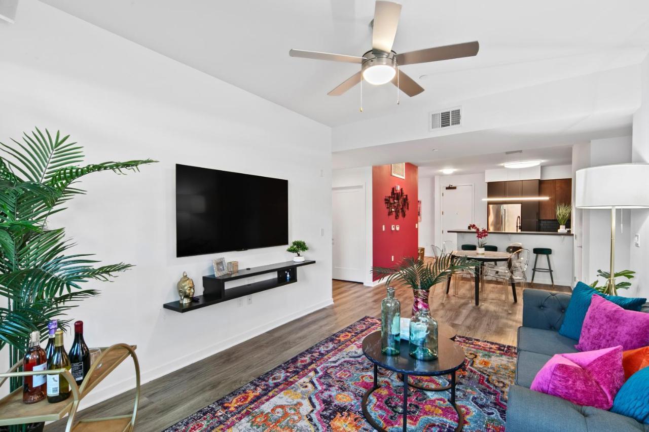 לוס אנג'לס Fairfax District Chic City Oasis 2 Bedroom Apt With Den 136 מראה חיצוני תמונה
