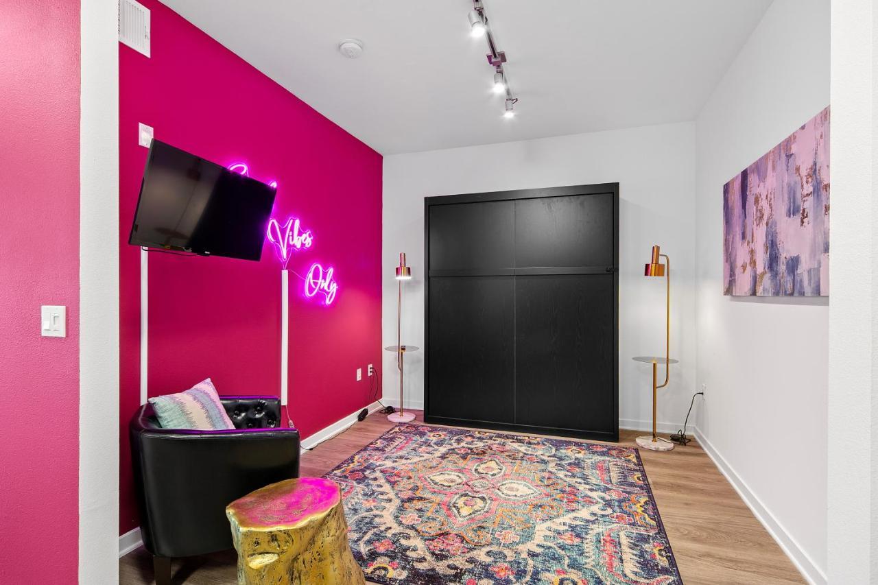 לוס אנג'לס Fairfax District Chic City Oasis 2 Bedroom Apt With Den 136 מראה חיצוני תמונה