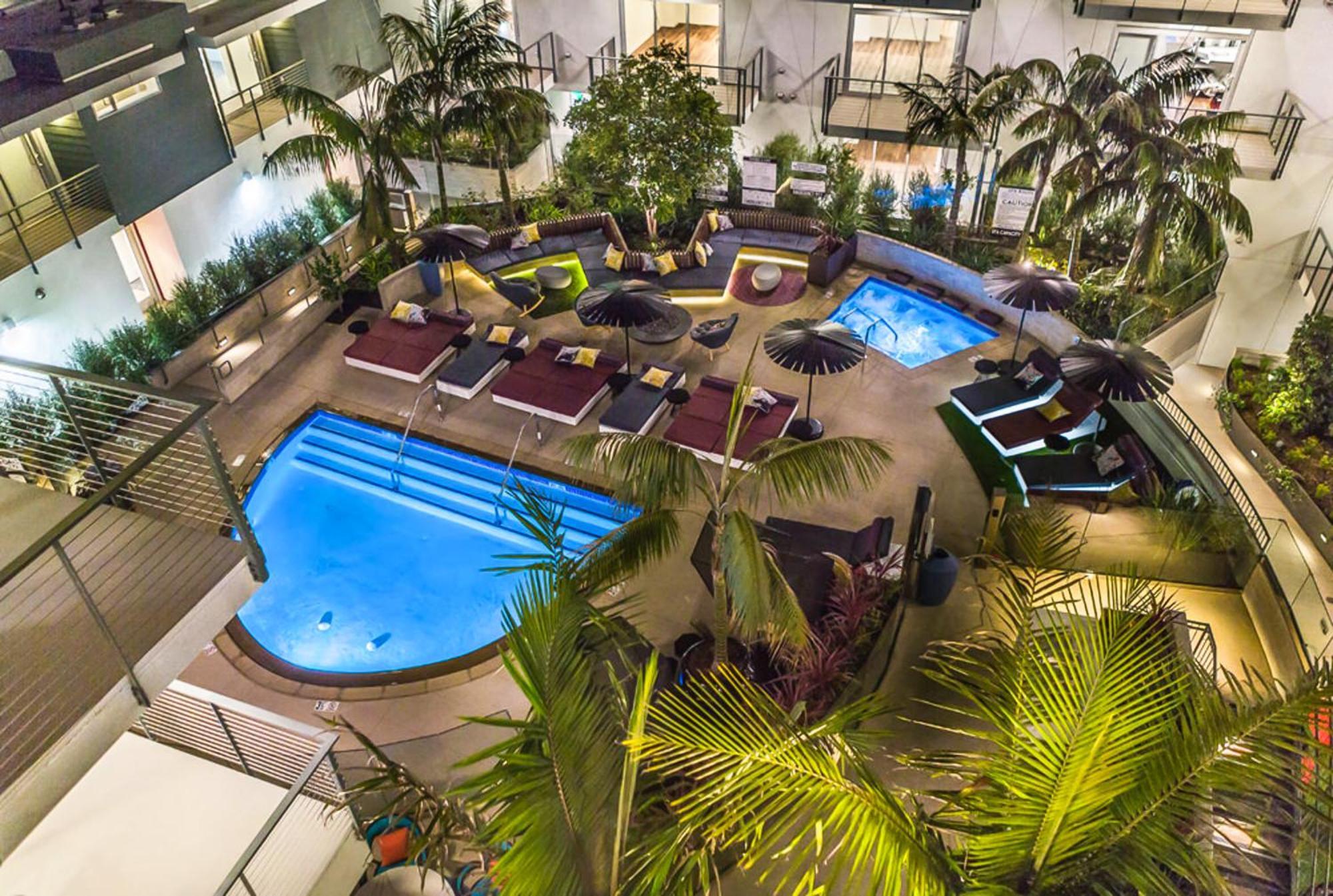 לוס אנג'לס Fairfax District Chic City Oasis 2 Bedroom Apt With Den 136 מראה חיצוני תמונה